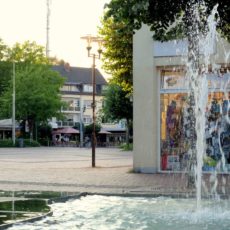 Brückerfeld am Springbrunnen